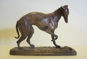 Lévrier antique en bronze par Louis Kley, fin 1800