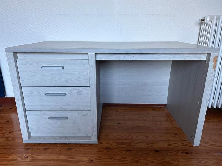 Bureau pour chambre, Huis en Inrichting, Bureaus, Zo goed als nieuw, Bureau, Ophalen