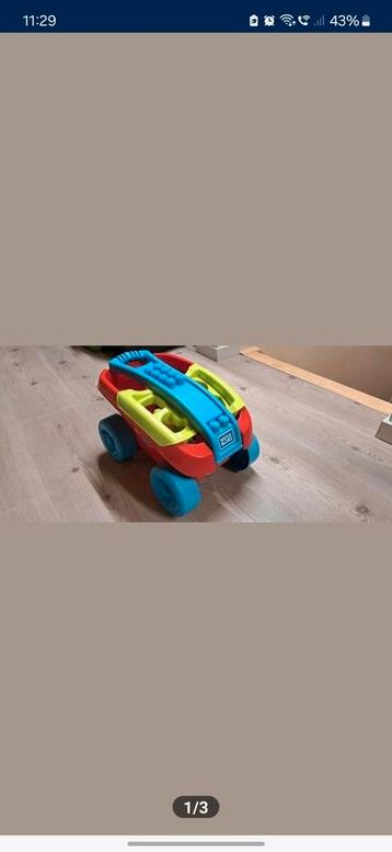 Karretje mega bloks beschikbaar voor biedingen