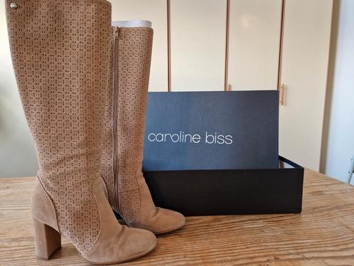 Laarzen van Caroline Bis in licht geperforeerd suède, Kleding | Dames, Schoenen, Zo goed als nieuw, Hoge laarzen, Beige, Ophalen