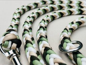 Verstelbare paracord-riem beschikbaar voor biedingen