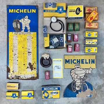 Matériel de garage Michelin Bibendum  disponible aux enchères