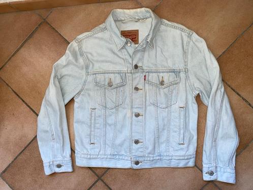 Levi's zeer lichtblauwe jeansjack S ZG staat gem kraag, Kleding | Dames, Jassen | Zomer, Gedragen, Maat 36 (S), Blauw, Verzenden