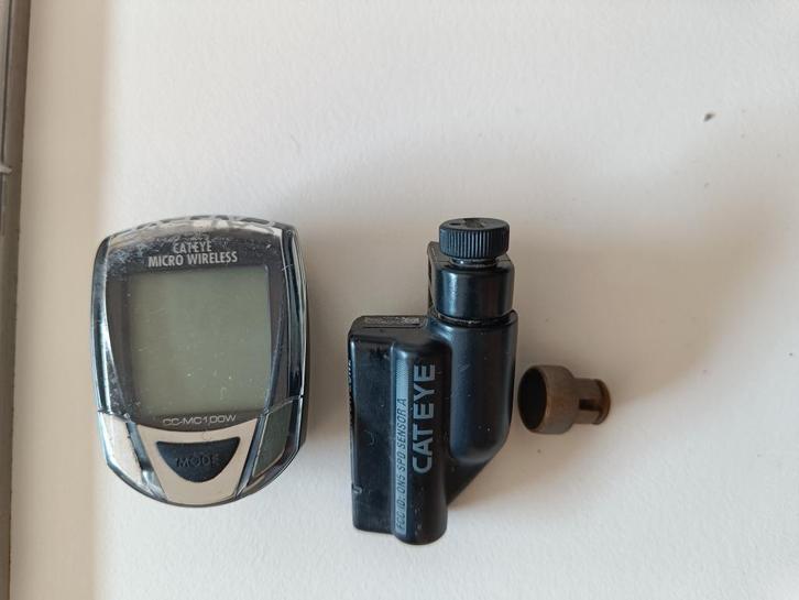kilometerteller cateye micro wireless cc-mc100W, Fietsen en Brommers, Fietsaccessoires | Fietscomputers, Draadloos, Snelheidssensor