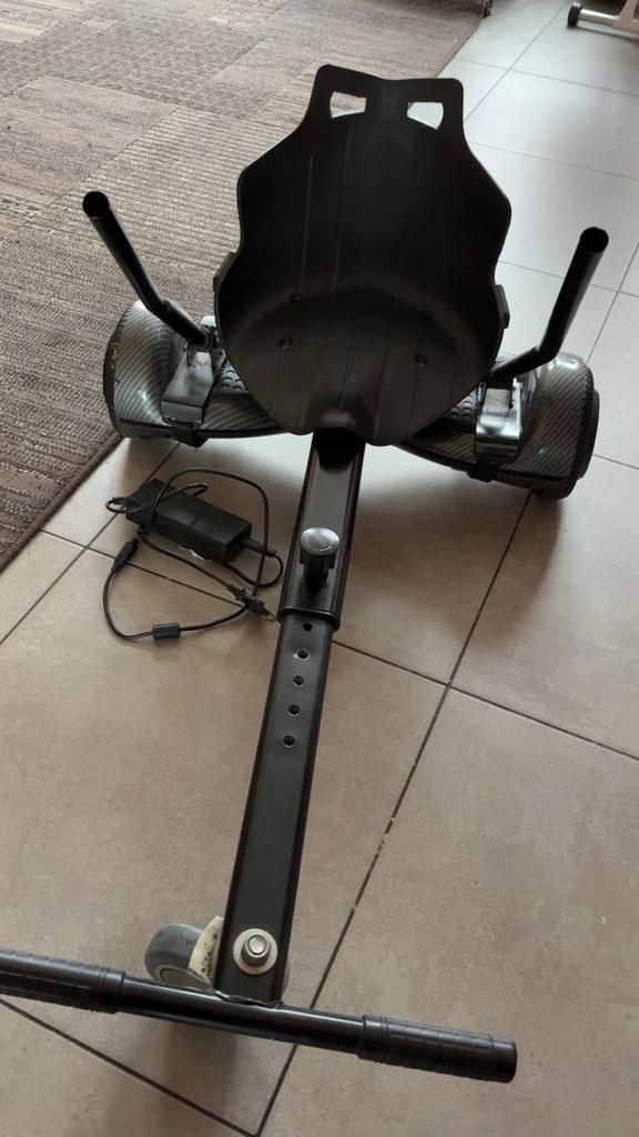 Hoverboard + Kart Set – Carbon Look – Alles werkt perfect, Kinderen en Baby's, Speelgoed | Buiten | Accuvoertuigen, Zo goed als nieuw