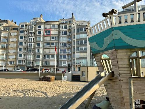 Volledig gerenoveerd en knap ingericht appartement met FRONT, Immo, Appartementen en Studio's te huur, 50 m² of meer