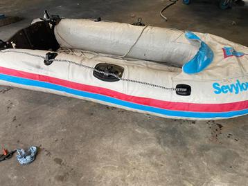 Boot en motor beschikbaar voor biedingen