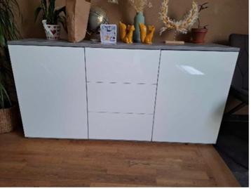 Armoire Buffet JYSK blanc/gris (Modèle JERNVED)