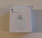 Gloednieuwe 20 W USB-C Amerikaanse AC-adapter, Telecommunicatie, Mobiele telefoons | Telefoon-opladers, Ophalen, Zo goed als nieuw