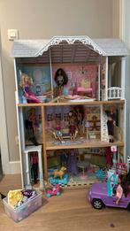 Prachtige Barbiehuis inclusief 17 Barbies, auto en winkel, Ophalen of Verzenden, Gebruikt, Poppenhuis