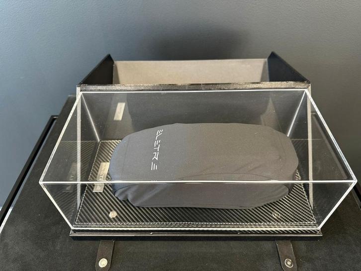 Lotus Eletre schaalmodel 1:18, Hobby en Vrije tijd, Modelauto's | 1:18, Nieuw, Auto, Ophalen of Verzenden