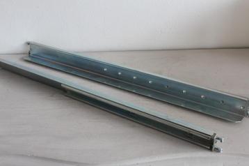 Universele Rack Rails with verstelbare lengte voor 19" Rack