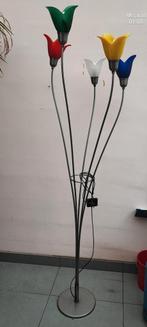 staande lamp met verschillende gekleurde hoofdborden, Ophalen, Zo goed als nieuw