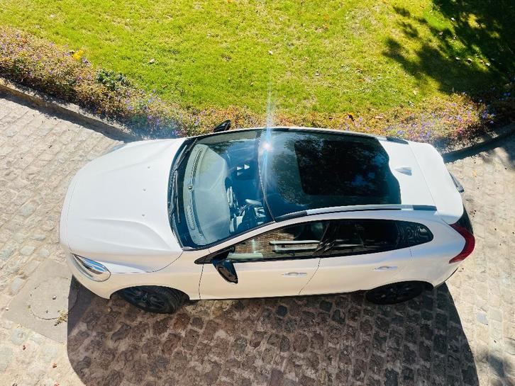 Volvo V40XC T4 Aut Summum|pano|199Pk|model 2017, Autos, Volvo, Particulier, V40, ABS, Caméra de recul, Phares directionnels, Régulateur de distance