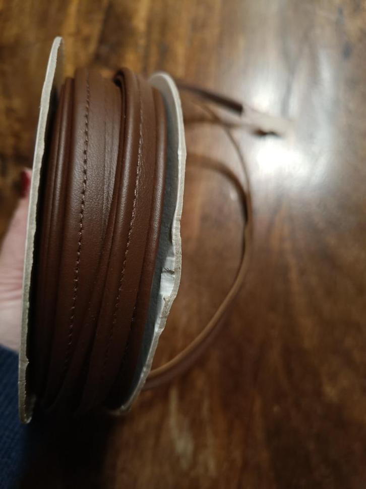 Leerband voor zakkeningang 25 meter, Hobby en Vrije tijd, Naaien en Fournituren, Nieuw, Lint, Band of Elastiek, Ophalen of Verzenden