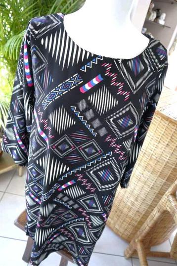 vintage dressing zwart gekleurde jurk beschikbaar voor biedingen