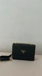 Prada tas, Handtassen en Accessoires, Portemonnees, Ophalen, Zo goed als nieuw