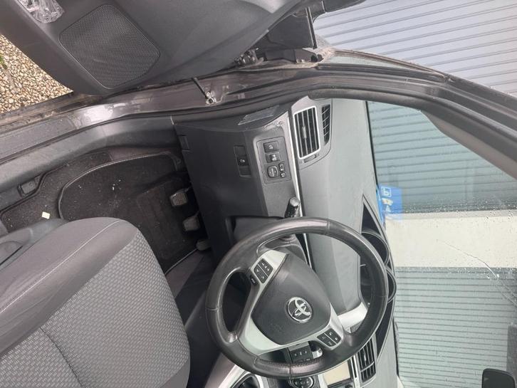 Toyota Verso, Auto's, Toyota, Particulier, Verso, ABS, Achteruitrijcamera, Airbags, Airconditioning, Bluetooth, Boordcomputer