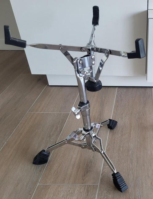 Extra laag snaredrumstatief Tama HS40LOWN Stage Master, Muziek en Instrumenten, Standaarden, Zo goed als nieuw, Ophalen