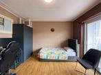 Slaap kamer te koop bed met matras - bureau en kleerkast, Ophalen, Zo goed als nieuw, Eenpersoons