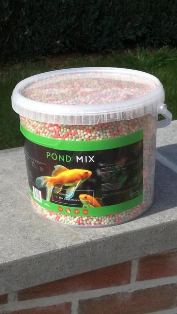 Nourriture pour poissons de bassin