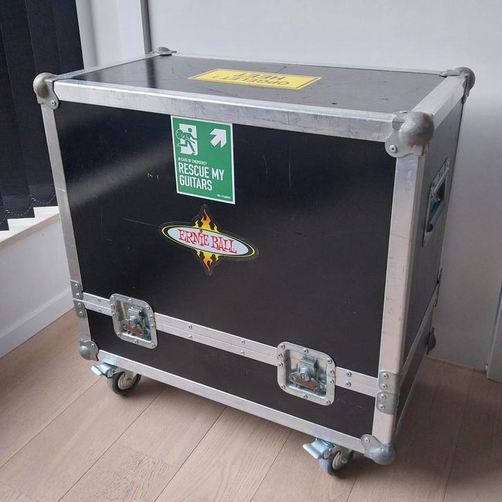 Flight Case / Flightcase voor gitaarversterker combo, Muziek en Instrumenten, Behuizingen en Koffers, Gebruikt, Elektrische gitaar