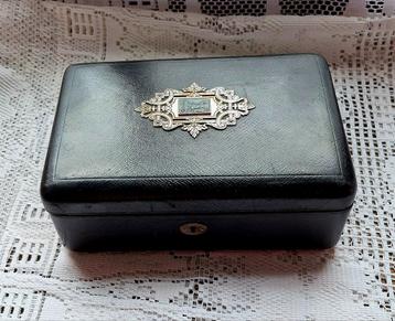 Ancienne boîte à bijoux