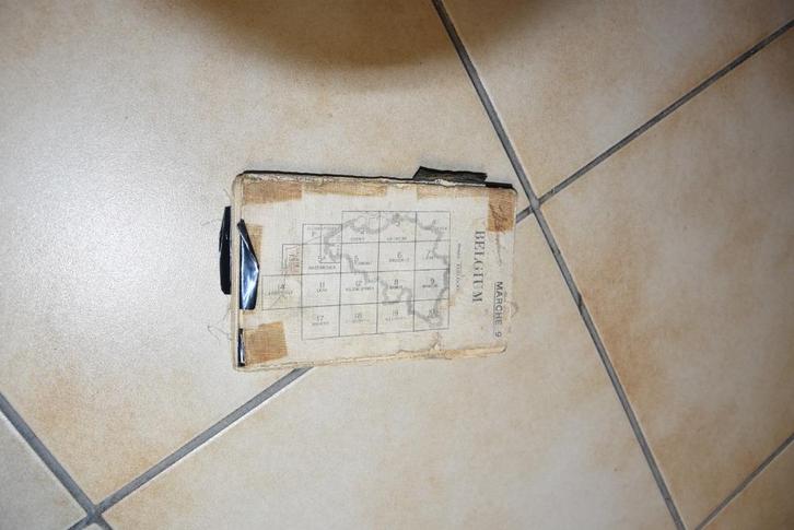 Marche 9 Mititaire kaart. Gesigneerd., Verzamelen, Militaria | Algemeen, Landmacht, Overige typen, Verzenden