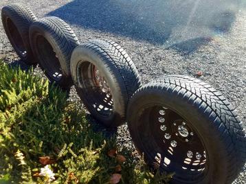 4 jantes avec très bons pneus hiver 205/55-16 pour Opel  beschikbaar voor biedingen