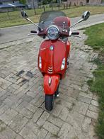 Piaggio vespa primavera 50, Fietsen en Brommers, Ophalen, 0 versnellingen, Klasse A (25 km/u), Zo goed als nieuw