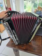 Cavagnolo 120 Basse Orchestre 5 + Etui, Muziek en Instrumenten, Accordeons, Overige merken, Gebruikt, Ophalen of Verzenden, Knopaccordeon