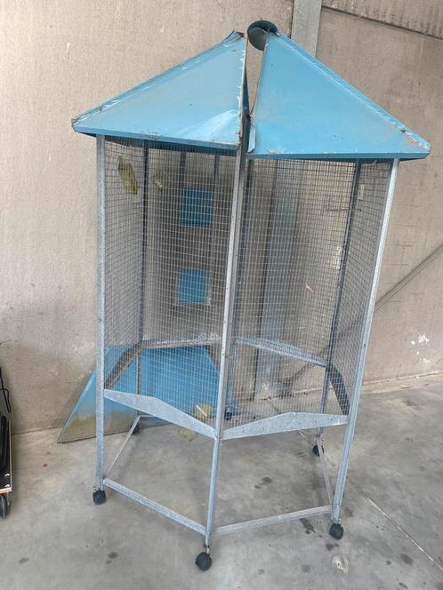 Volière met wieletjes (te herstellen), Dieren en Toebehoren, Vogels | Hokken en Kooien, Zo goed als nieuw, Volière, Aluminium