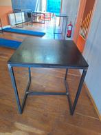 Table haute avec tabourets, Ophalen, Zo goed als nieuw