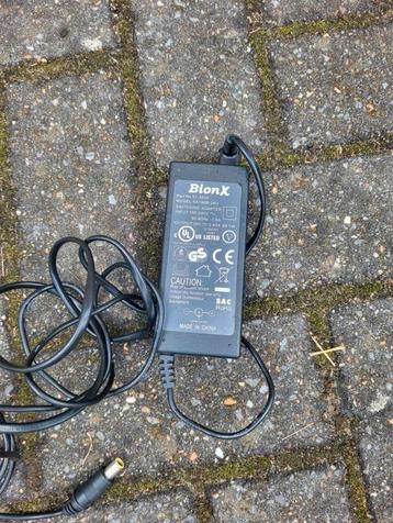Trek fiets oplader 1 pins beschikbaar voor biedingen