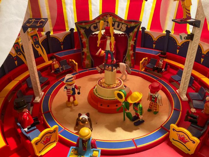 Circus van playmobil, Kinderen en Baby's, Speelgoed | Playmobil, Gebruikt, Complete set, Ophalen of Verzenden