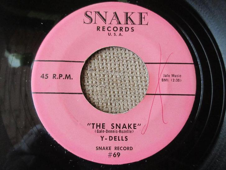 Y-Dells – The snake / Sneakin' Away, CD & DVD, Vinyles Singles, Utilisé, Single, R&B et Soul, 7 pouces, Enlèvement ou Envoi