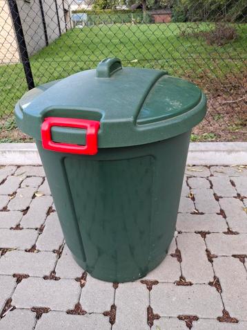 Groene bak van Sunware, te gebruiken in tuin of op zolder. beschikbaar voor biedingen