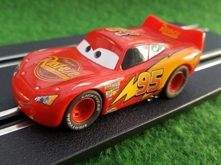 Carrera Go: Disney Cars Lightning McQueen, Kinderen en Baby's, Speelgoed | Racebanen, Gebruikt, Racebaan, Elektrisch, Carrera