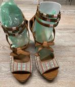 Bruine sandalen met kurken plateauzool Sacha, Ophalen, Bruin, Sandalen of Muiltjes, Sacha