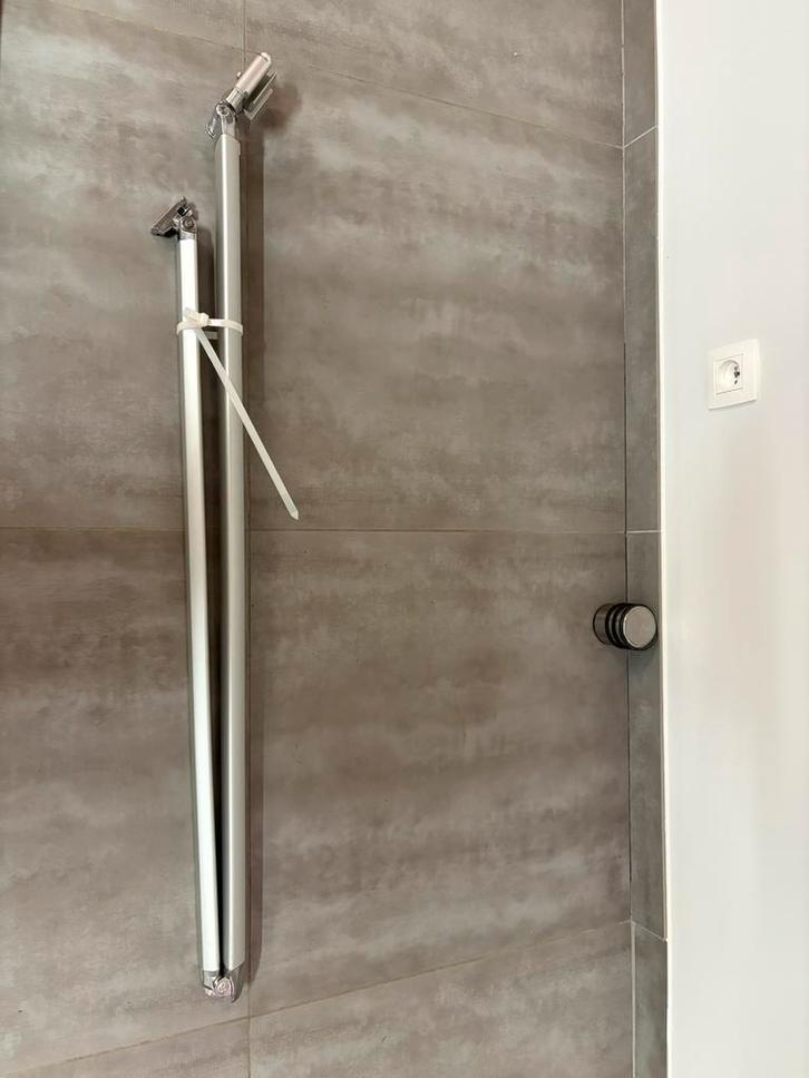 Vervanging knikarm rechts voor Thule 4200 2,6m luifel, Caravans en Kamperen, Mobilhome-accessoires, Nieuw, Ophalen of Verzenden