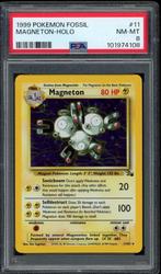Magneton Holo PSA 8 - 11/62 - Fossil 1999, Hobby en Vrije tijd, Verzamelkaartspellen | Pokémon, Verzenden, Zo goed als nieuw, Losse kaart