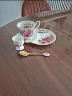 Royal Albert flowers of the month, Antiek en Kunst, Ophalen