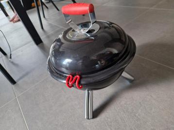 Mini barbecue à charbon portable Bodum Fyrkat 