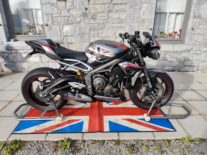 Triumph Street Triple 765 rs, Motos, Motos | Triumph, Particulier, Naked bike, plus de 35 kW, 3 cylindres, Permis Moto A, ABS