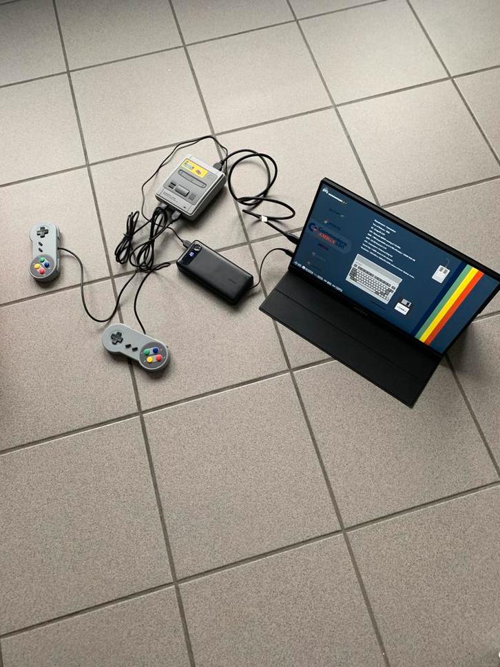 Mobiele Snes console met emulatoren op batterijen, Games en Spelcomputers, Spelcomputers | Overige, Ophalen