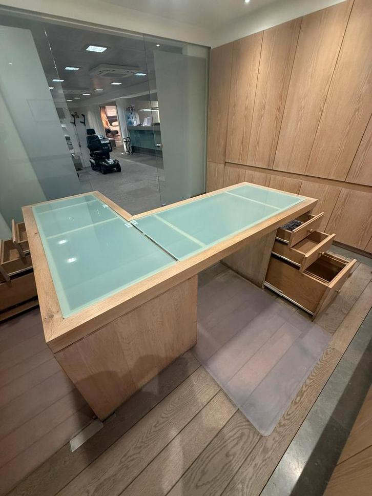 Bureau tafel, Sport en Fitness, Biljarten en Poolen, Ophalen