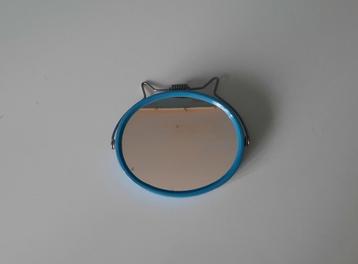 Spiegeltje  beschikbaar voor biedingen