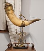 150 jaar oude stierenhoren in koper gevat., Ophalen