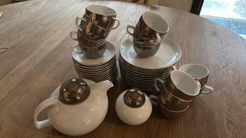 12-delig koffiesevies beschikbaar voor biedingen