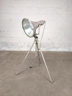 Schijnwerper op statief, Enlèvement